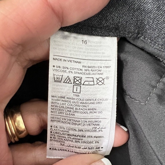 Old Navy High Rise Pixie Curvy Pants Womens 16 Gray Chino Secret Smooth Pockets - Picture 9 of 9